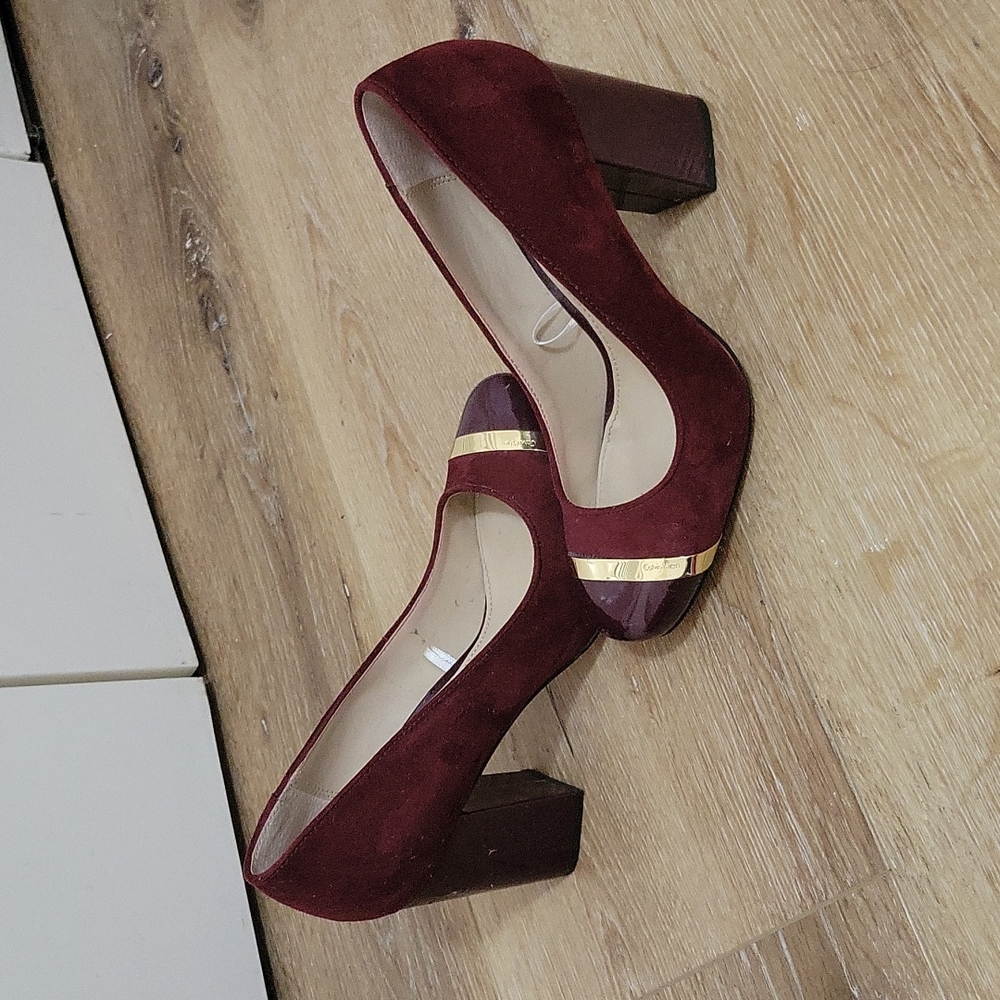 Shoes - Picture 2 of 3
